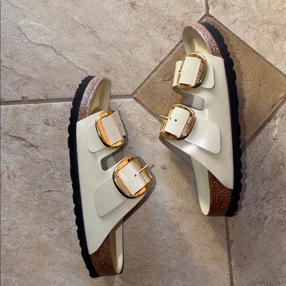 Birkenstock White Sandals Gold Arizona big Buckle size 6 - Picture 5 of 9